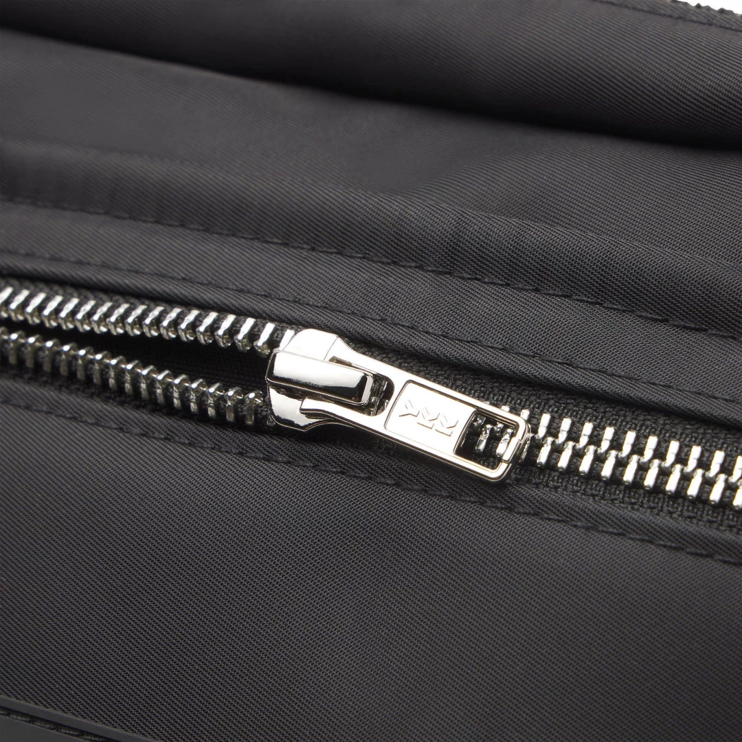 MASSIVE Best Sellers CORE CROSSBODY BAG 7 MASSIVE Best Sellers CORE CROSSBODY BAG