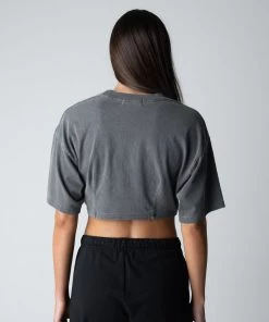 MASSIVE WOMENS CROP DARTED TEE