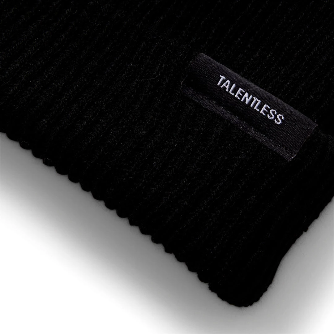 MASSIVE Best Sellers CORE BEANIE 7 MASSIVE Best Sellers CORE BEANIE