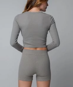 MASSIVE RIB SHORTS 3