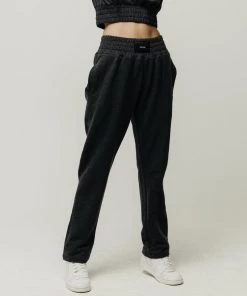 MASSIVE WOMENS BOXING PANTS