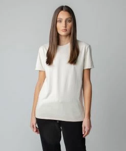 MASSIVE Best Sellers WOMEN’S BOYFRIEND TEE 53 MASSIVE Best Sellers WOMEN’S BOYFRIEND TEE