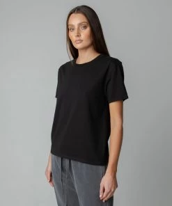 MASSIVE Best Sellers WOMEN’S BOYFRIEND TEE 48 MASSIVE Best Sellers WOMEN’S BOYFRIEND TEE