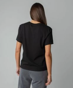 MASSIVE Best Sellers WOMEN’S BOYFRIEND TEE 49 MASSIVE Best Sellers WOMEN’S BOYFRIEND TEE