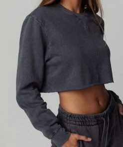 TALENTLESS WOMENS CROPPED CREWNECK Crewnecks