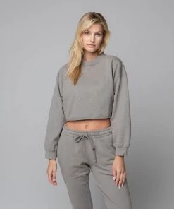 TALENTLESS WOMENS HEAVYWEIGHT CROPPED CREWNECK - MID CENTURY Best Sellers 23 TALENTLESS WOMENS HEAVYWEIGHT CROPPED CREWNECK - MID CENTURY Best Sellers