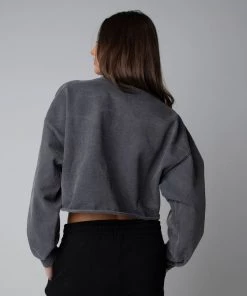 TALENTLESS WOMENS HEAVYWEIGHT CROPPED CREWNECK Best Sellers 18 TALENTLESS WOMENS HEAVYWEIGHT CROPPED CREWNECK Best Sellers