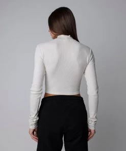 MASSIVE WOMENS LONG SLEEVE MOCKNECK CROP