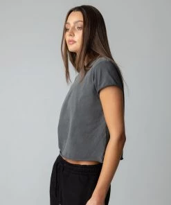 MASSIVE WOMENS ROLLER TEE Best Sellers