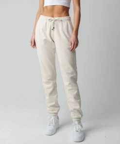 MASSIVE Bundles WOMENS ROLLER TEE + WOMENS SWEATPANTS - BUNDLE