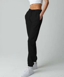 MASSIVE Bundles WOMENS ROLLER TEE + WOMENS SWEATPANTS - BUNDLE