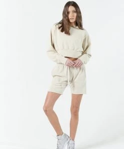 MASSIVE WOMENS SHORTS - ELEMENTS