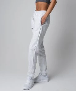 MASSIVE WOMENS SWEATPANTS