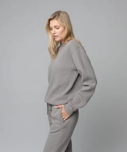 MASSIVE WOMENS THERMAL CREWNECK - MID CENTURY Best Sellers 30 MASSIVE WOMENS THERMAL CREWNECK - MID CENTURY Best Sellers